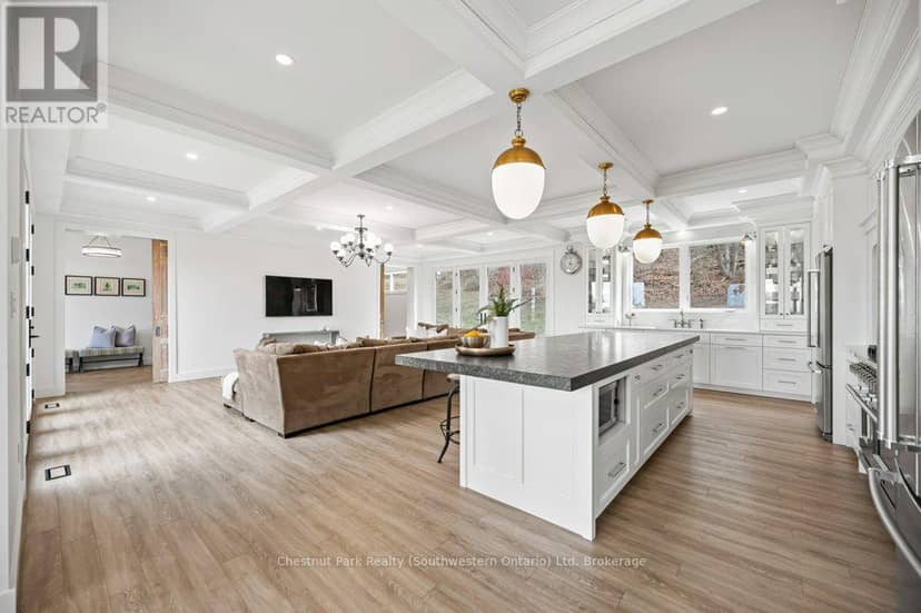 27 Vardon Drive — photo 17 of 40