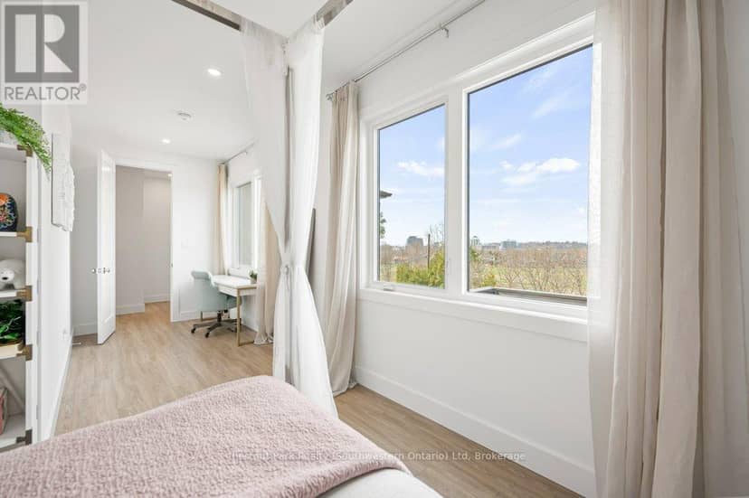 27 Vardon Drive — photo 35 of 40