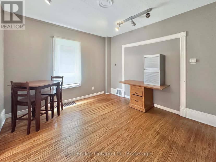 273 Brant Avenue — photo 10 of 25