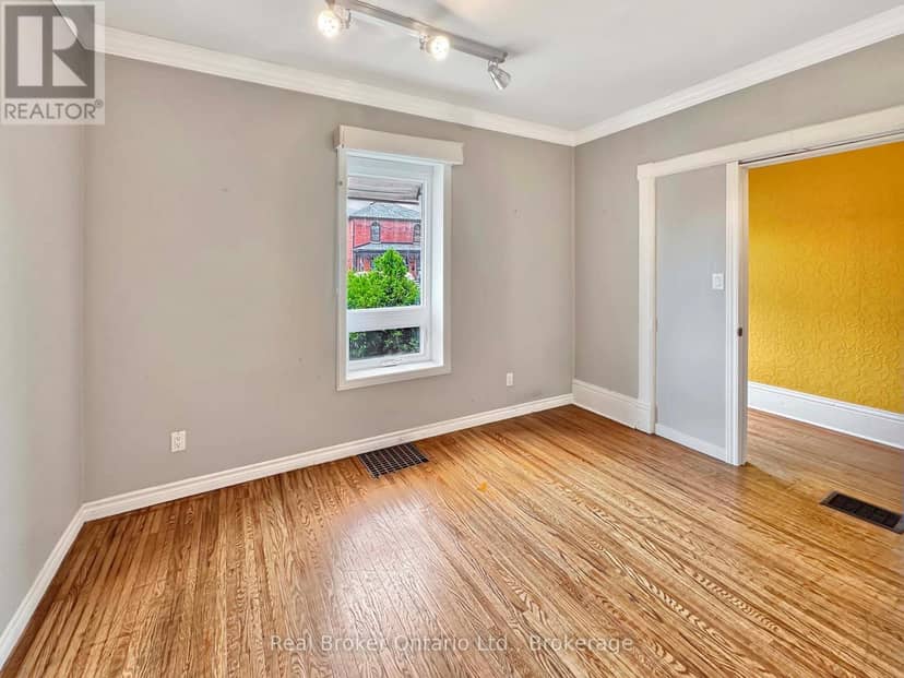 273 Brant Avenue — photo 7 of 25
