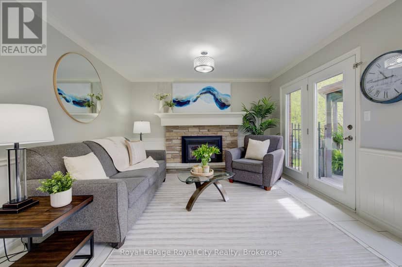 15 Joann Crescent — photo 4 of 40