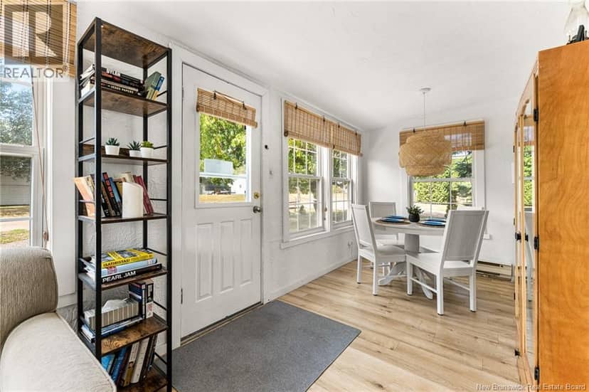 18 Pelican Avenue — photo 6 of 33