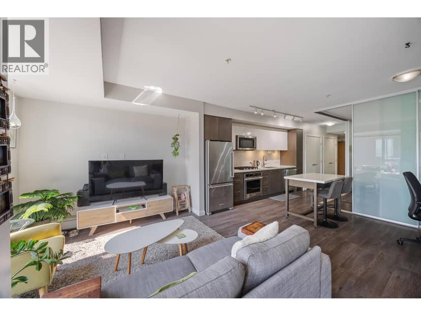 619 384 E 1ST AVENUE, Vancouver, photo 2