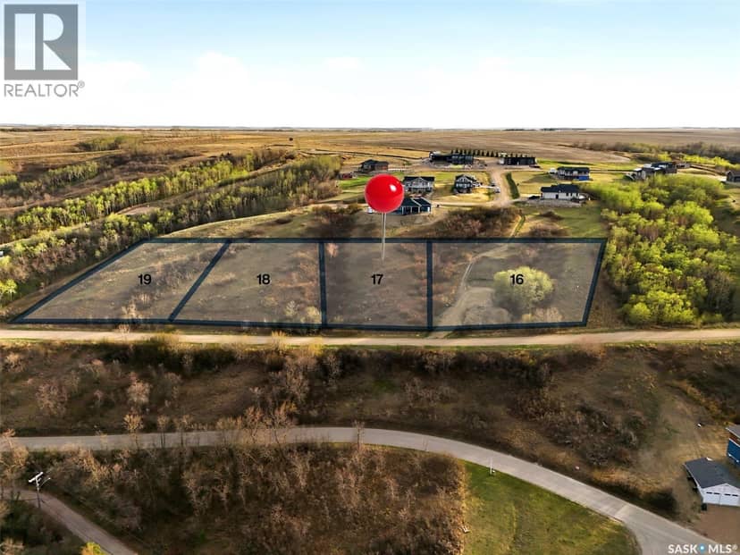 625 Berry Hills ROAD, Katepwa Beach