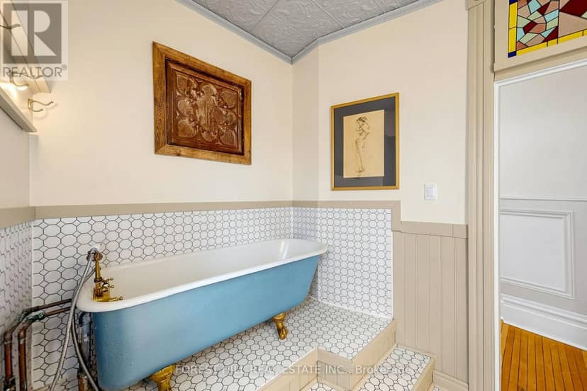 58 Nassau Street — photo 25 of 38