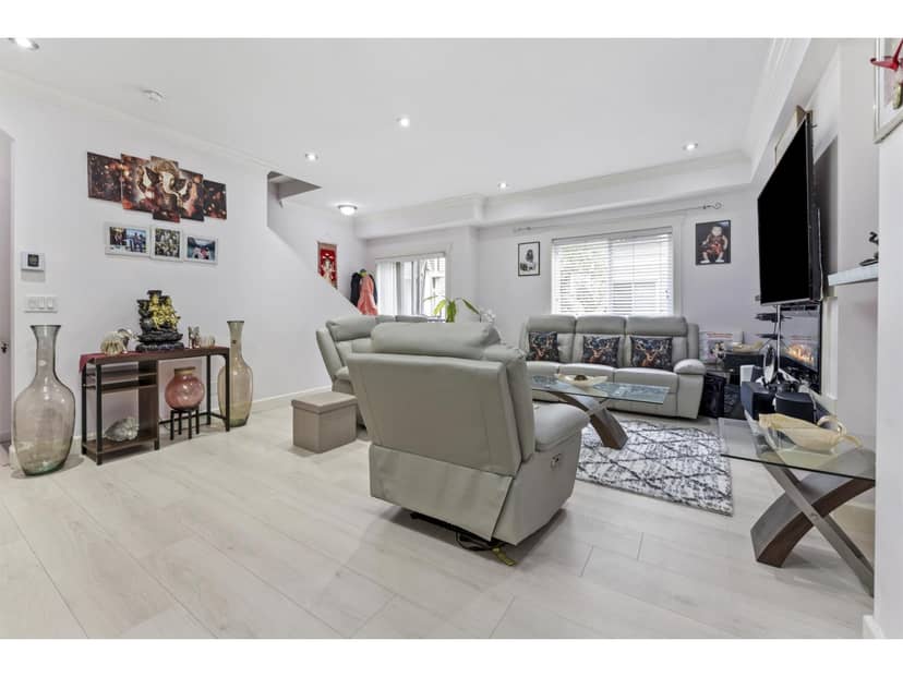 7 14338 103 AVENUE, Surrey, photo 6