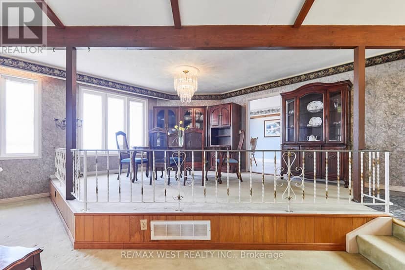 557 Riverside Drive — photo 19 of 23