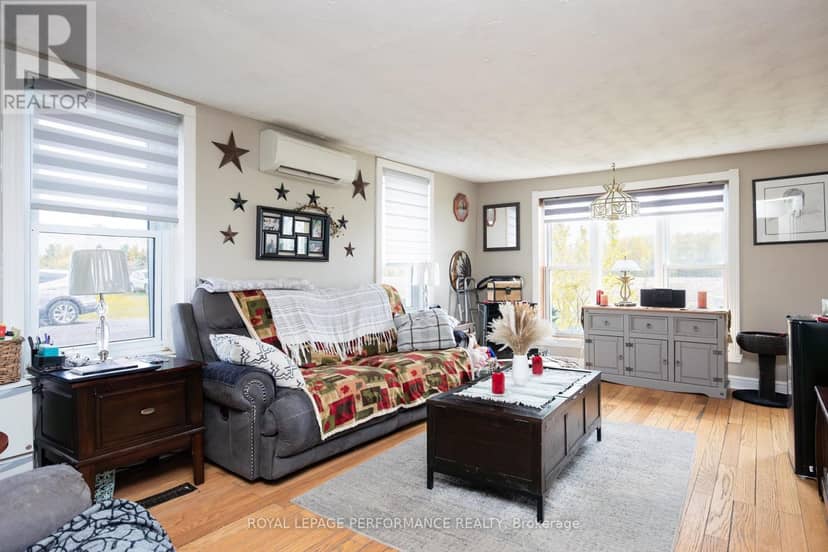 16615 Duff's Corners Road, North Stormont, photo 5