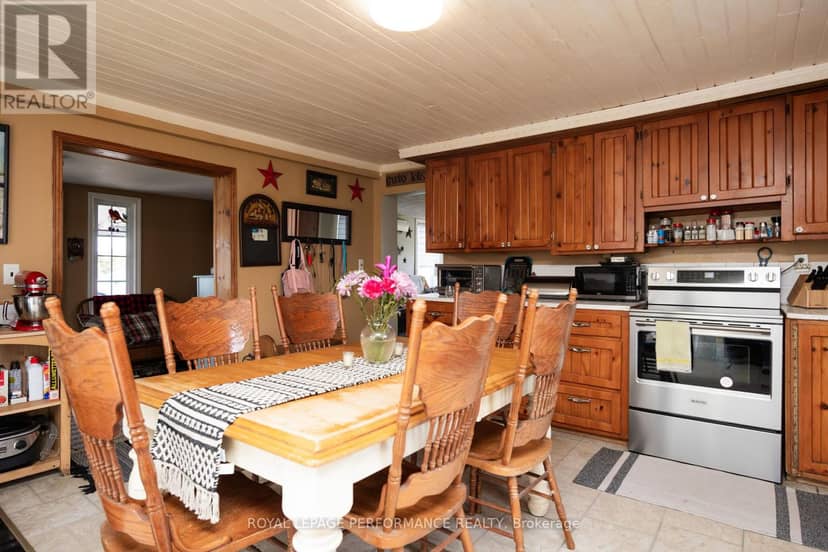 16615 Duff's Corners Road, North Stormont, photo 7