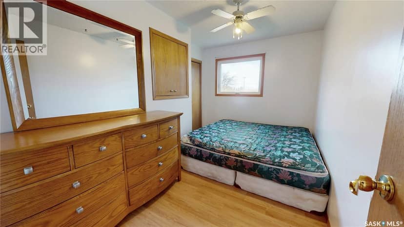 105 Pipestone AVENUE — photo 22 of 38