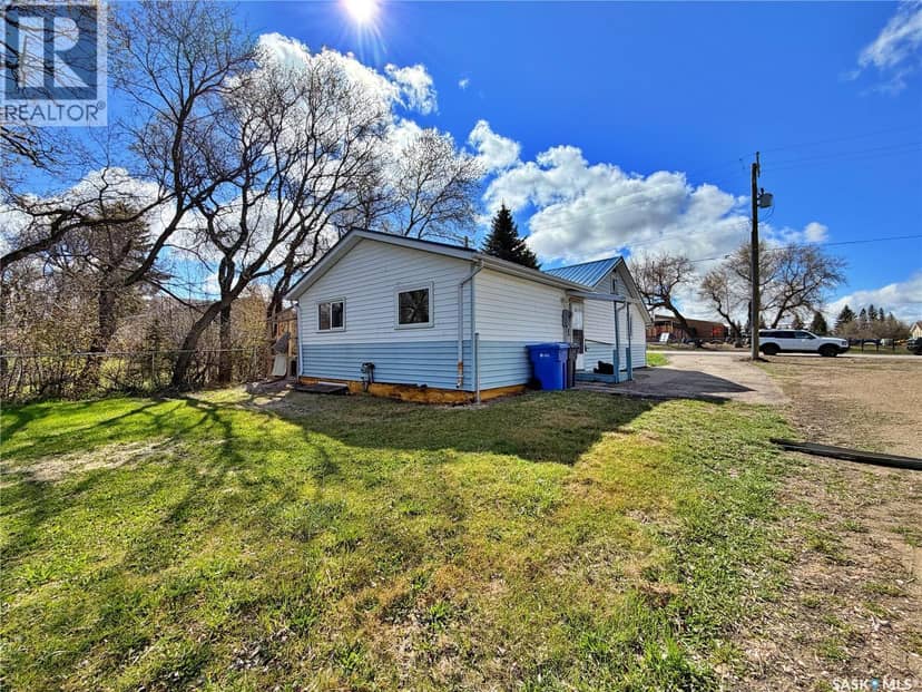 105 Pipestone AVENUE — photo 33 of 38