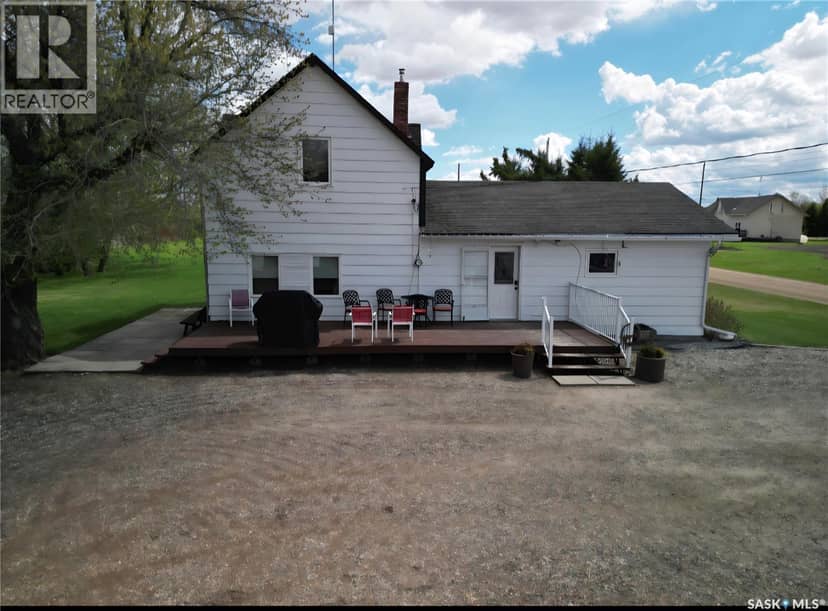 24 Railway AVENUE — photo 1 of 29