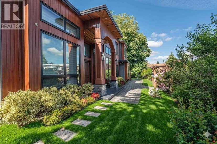 7660 MALAHAT AVENUE, Richmond, photo 2