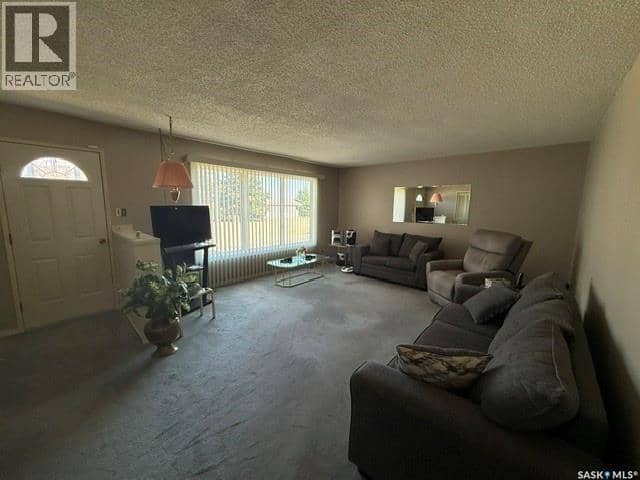 234 Saskatchewan STREET E — photo 14 of 32