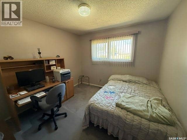 234 Saskatchewan STREET E — photo 18 of 32