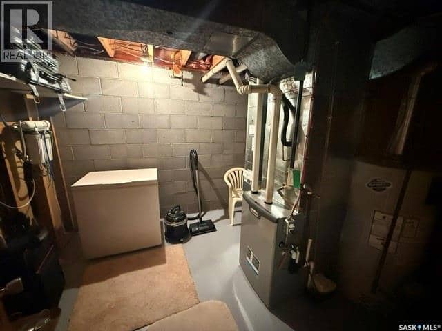 234 Saskatchewan STREET E — photo 30 of 32