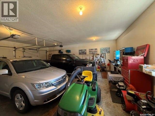 234 Saskatchewan STREET E — photo 32 of 32