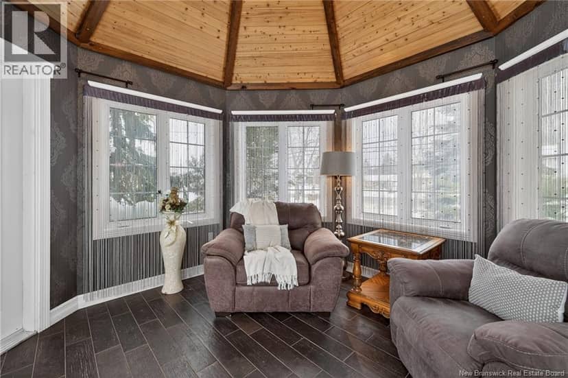 1044 rue Louis G Daigle — photo 7 of 40