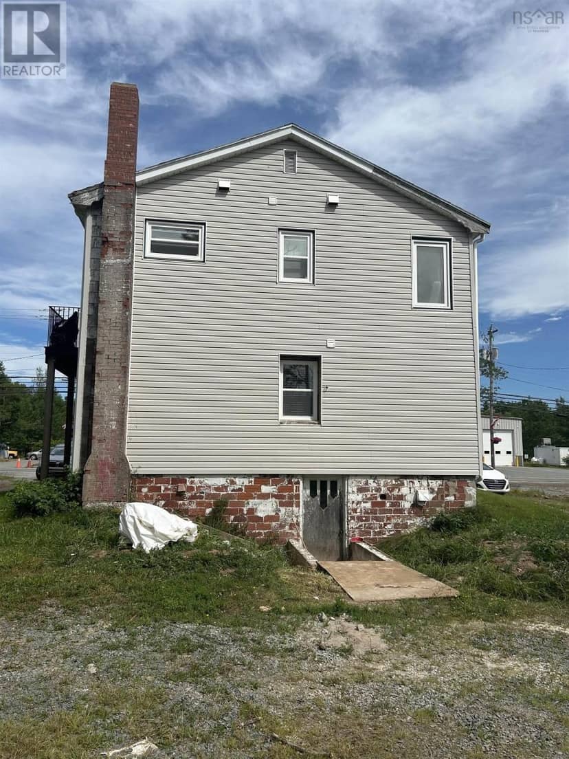 721 Highway 2 — photo 9 of 11