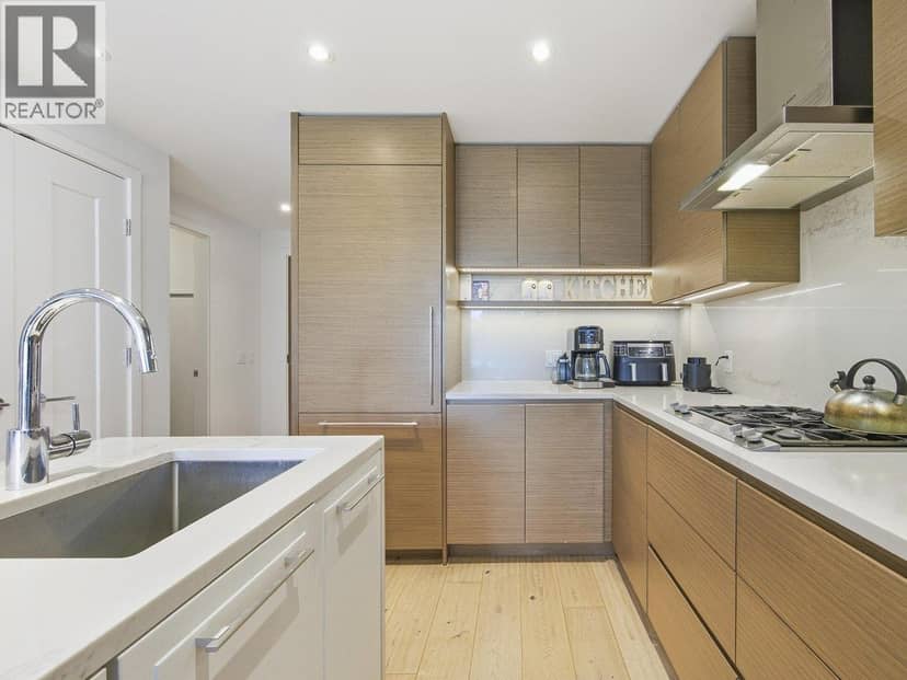 402 5693 ELIZABETH STREET, Vancouver, photo 6