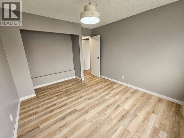 620 Yates Crescent — photo 14 of 25