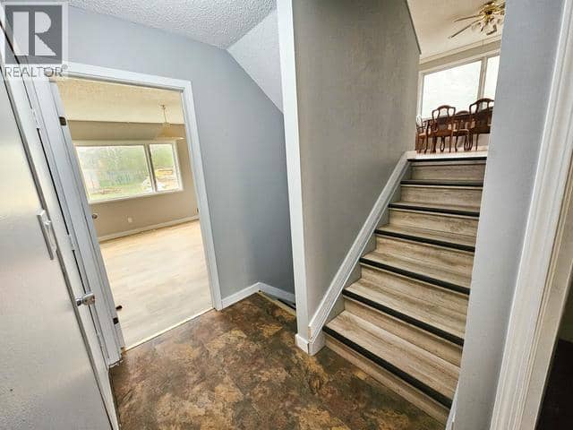 620 Yates Crescent, Faro, photo 7