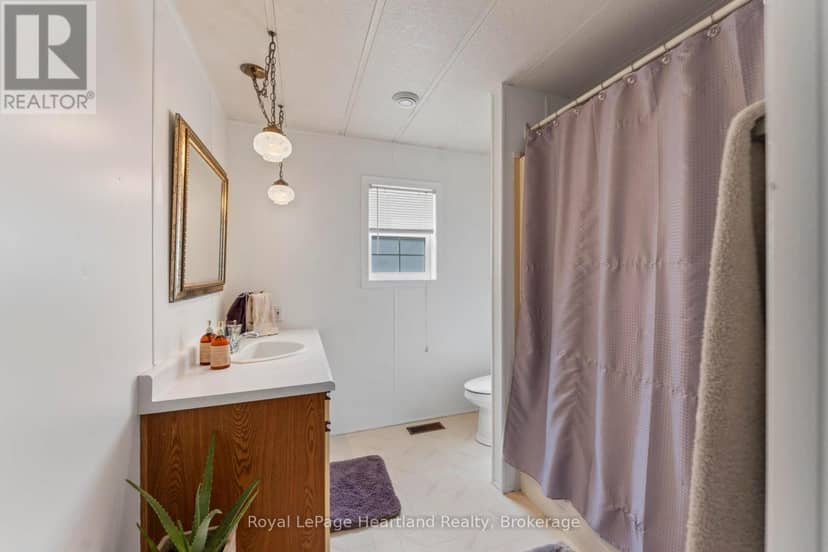 12 Iroquois Lane — photo 23 of 40