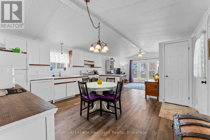 12 Iroquois Lane — photo 13 of 40