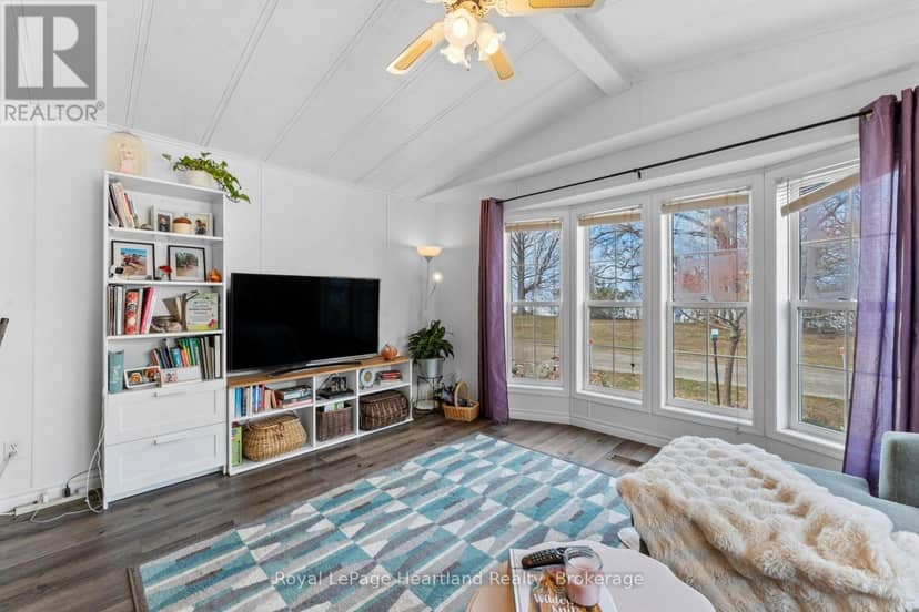 12 Iroquois Lane — photo 15 of 40
