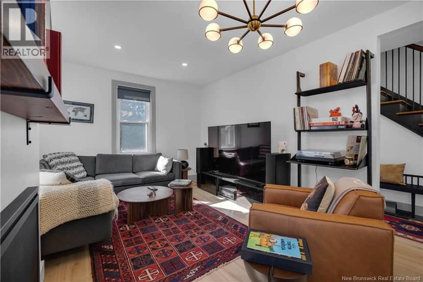 50 Hampton Road — photo 9 of 40