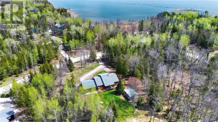 76 Lilly Crescent, Kagawong, Manitoulin Island, photo 3