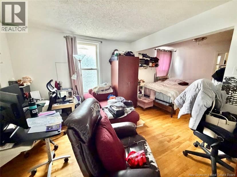 40 McDougall Avenue — photo 5 of 19