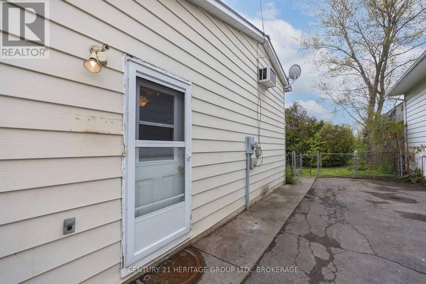 36 Napier Street — photo 6 of 40