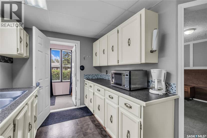 116 Foster STREET — photo 9 of 40