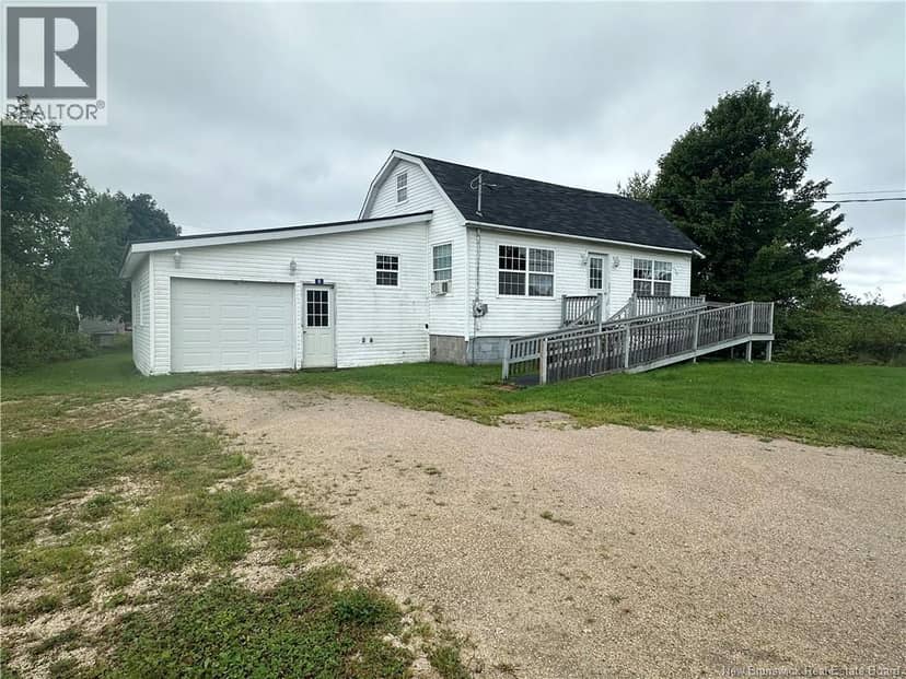 8 Old Harvey Road — photo 1 of 21