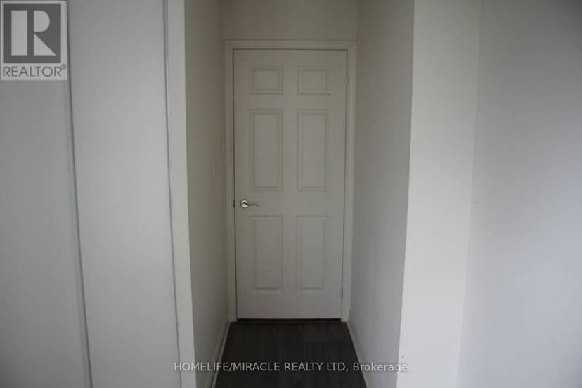 1608 - 88 Grangeway Avenue — photo 28 of 40