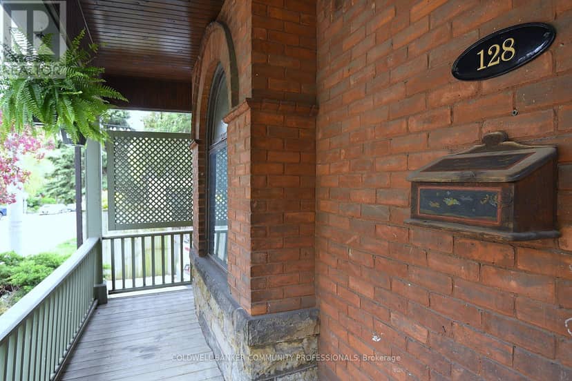 128 Hess Street S, Hamilton, photo 3
