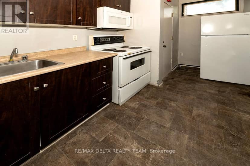 225 St. Patrick Street — photo 16 of 27