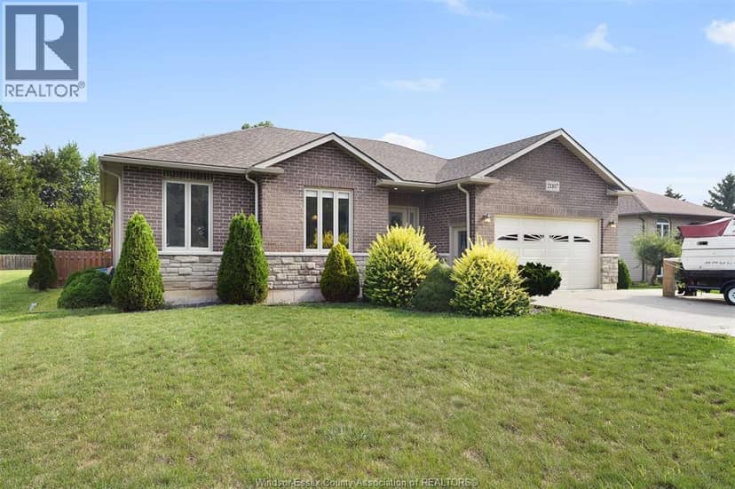 21107 McLean Road, Wheatley, photo 3