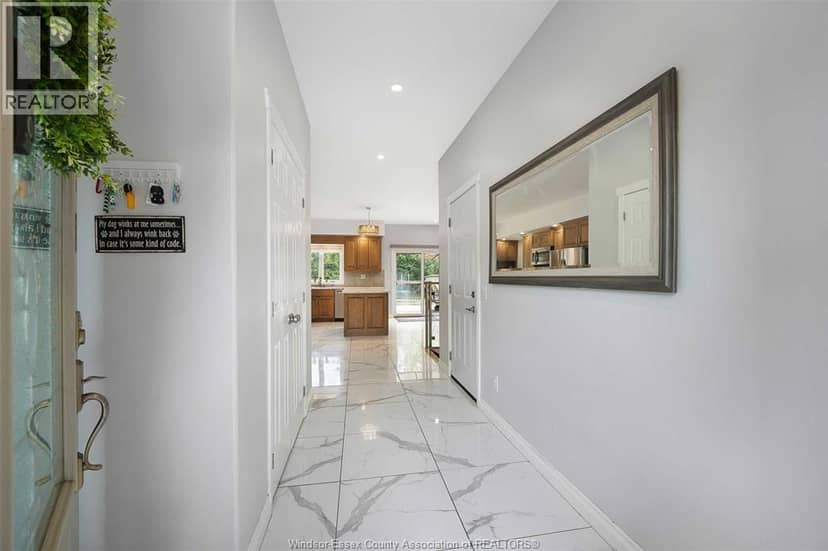 21107 McLean Road, Wheatley, photo 5