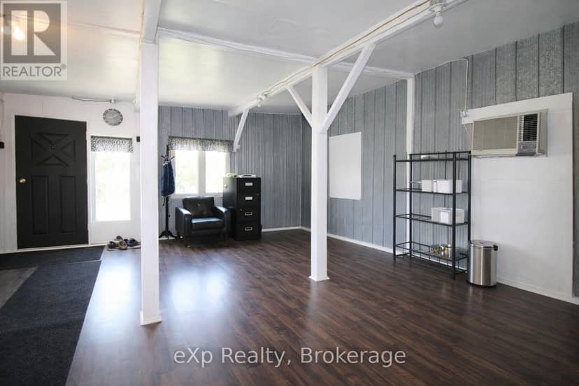 125 Lake Drive — photo 9 of 40