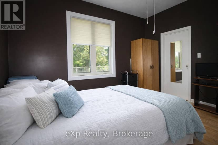 125 Lake Drive — photo 25 of 40