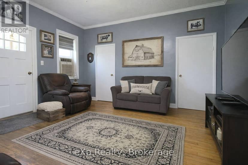 125 Lake Drive — photo 22 of 40