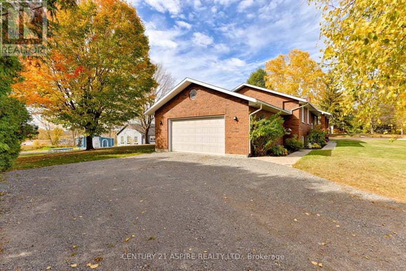 75 Pembroke Street, Whitewater Region, photo 2
