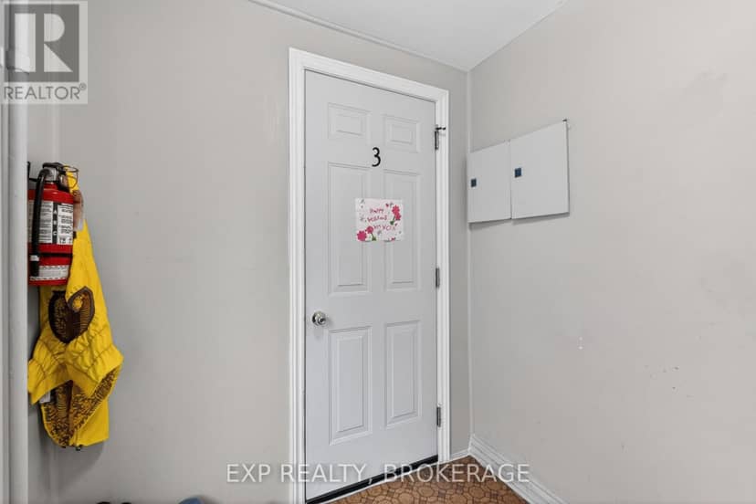 342 King Street W — photo 14 of 40
