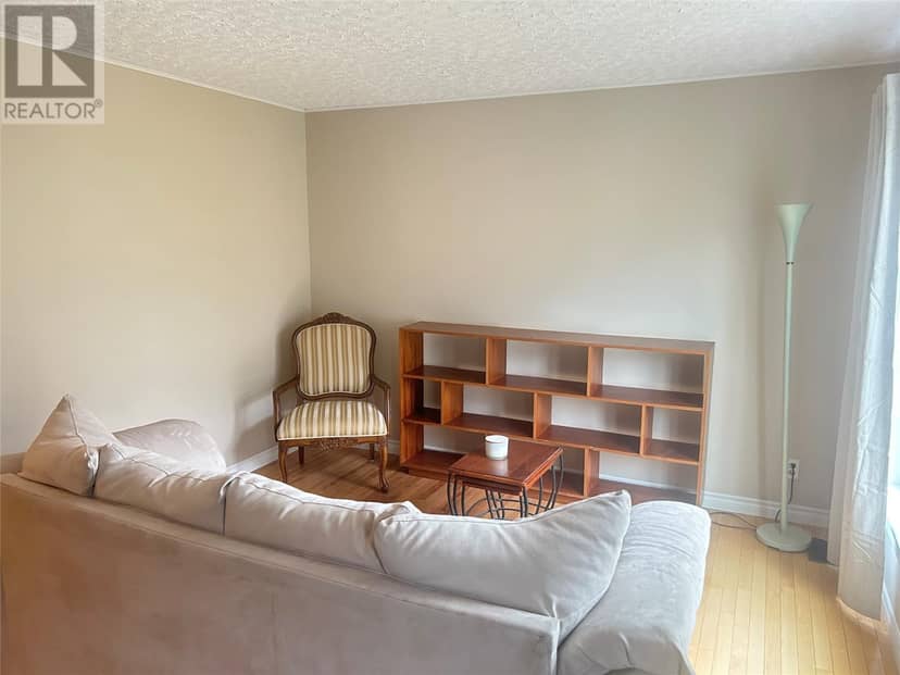 6 Woodcrest Avenue — photo 7 of 40