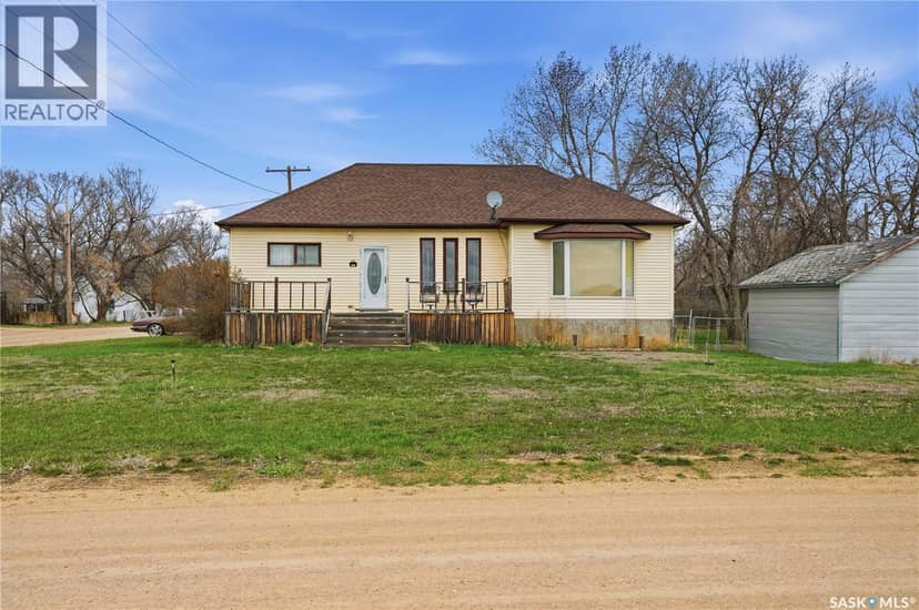 210 Railway AVENUE, Mortlach