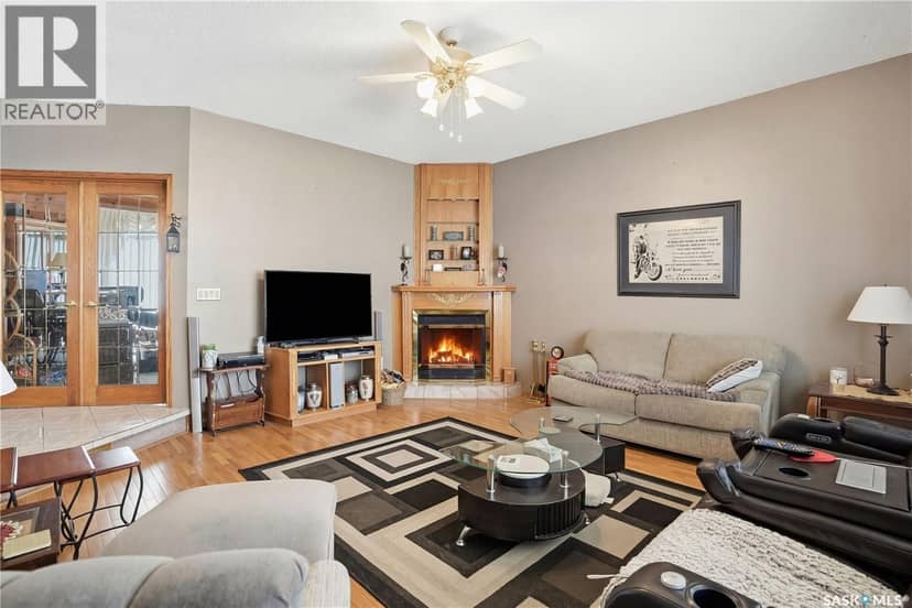 210 Railway AVENUE — photo 24 of 40