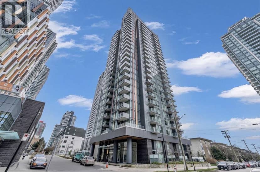 TH1 6398 SILVER AVENUE, Burnaby