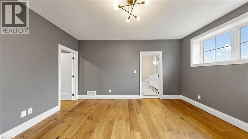 41 TALBOT Road — photo 15 of 38